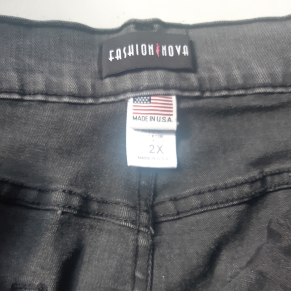 High Waisted Distressed Black Denim Shorts - Picture 2 of 2